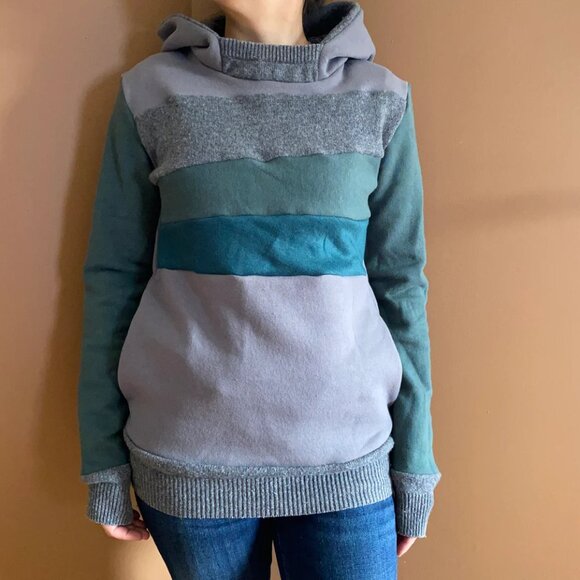 Ash and Moss Hoodie Upcycled with Pockets Sweatshirt One-Of-A-Kind MungoCrafts - Picture 4 of 5